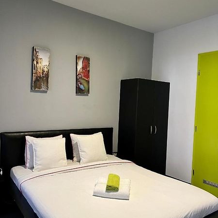 Himalayan Hostel Zagreb Exterior photo